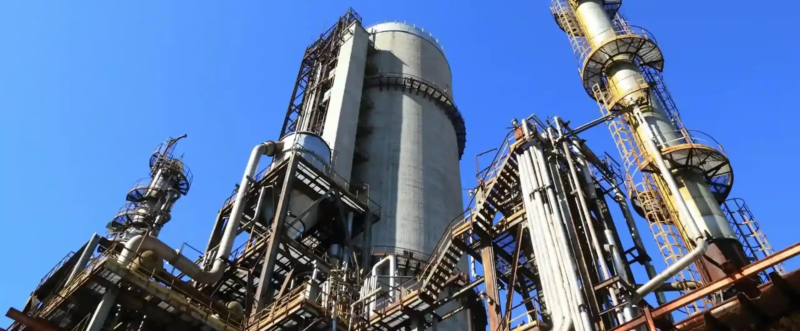 Orchestrating in-depth classification for structural complexities in oil and gas